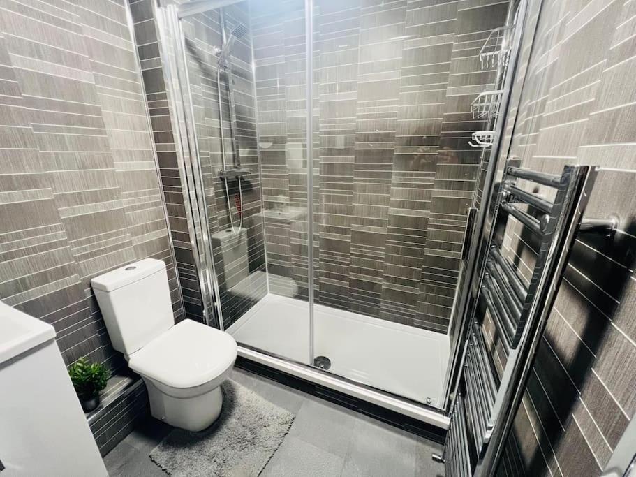 Superb 2 Bedroom Apartment With Free Parking Edinburgh Exteriér fotografie