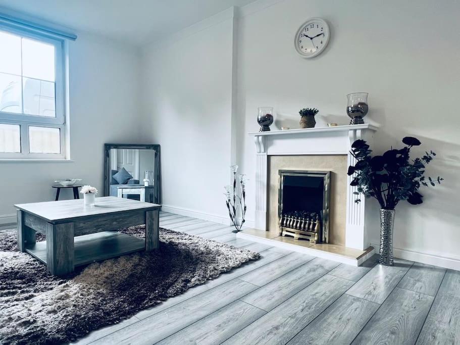 Superb 2 Bedroom Apartment With Free Parking Edinburgh Exteriér fotografie