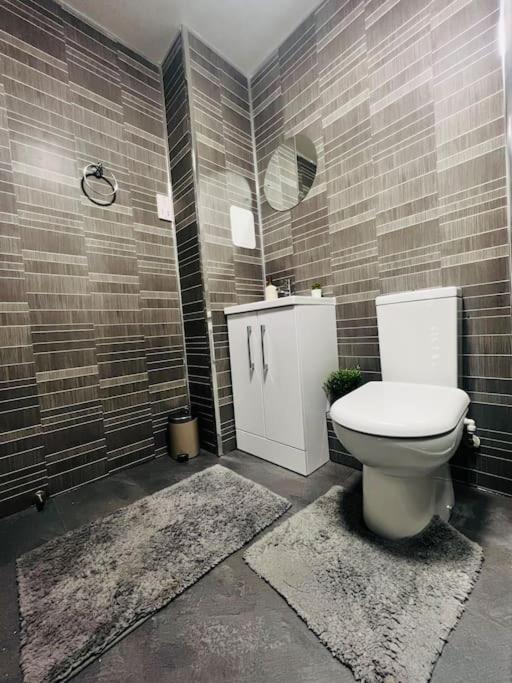 Superb 2 Bedroom Apartment With Free Parking Edinburgh Exteriér fotografie