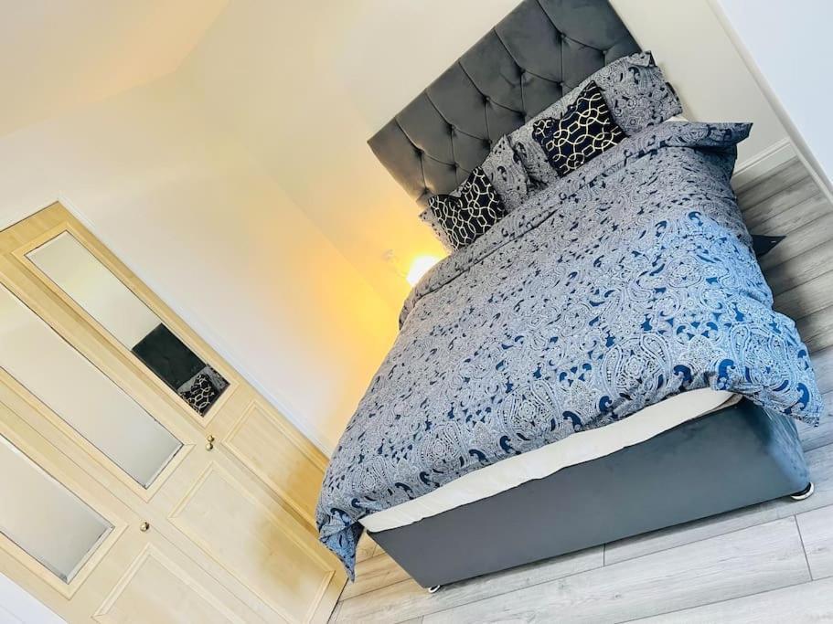 Superb 2 Bedroom Apartment With Free Parking Edinburgh Exteriér fotografie
